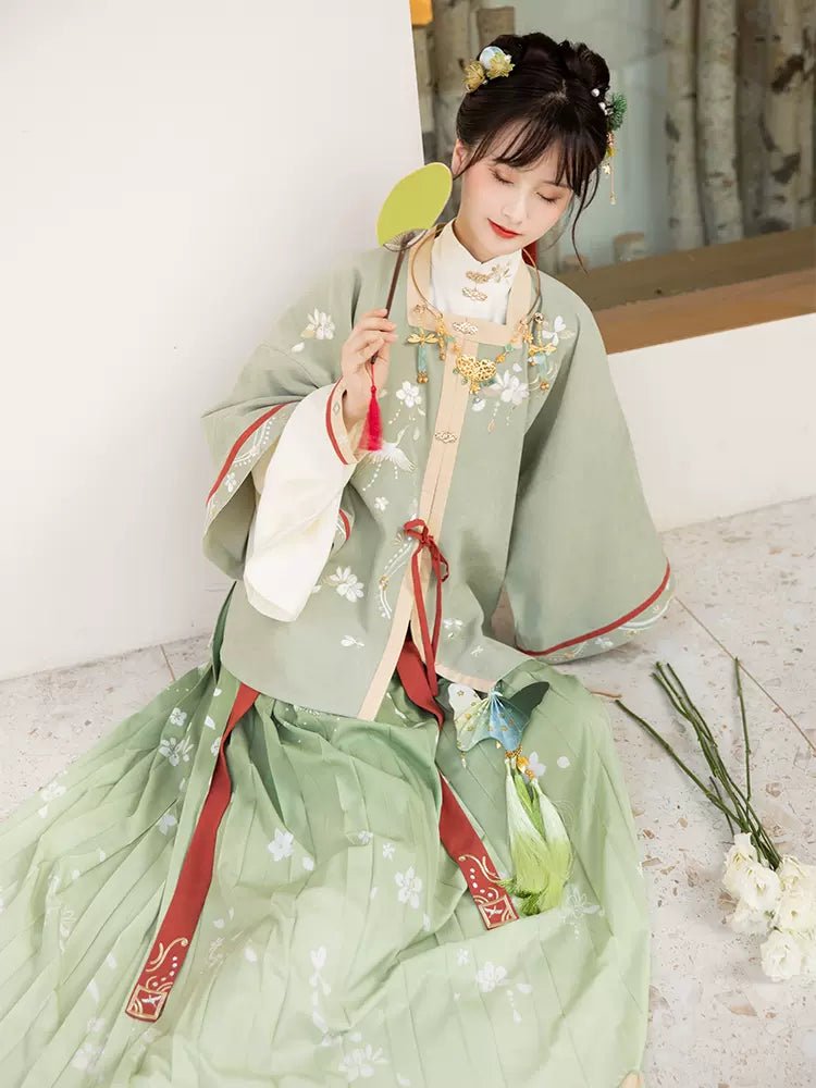【Hanfu】Verdant Grace | Ming Style Hanfuhan fu Chinese han fu hanfu male tang dynasty clothes chinese hanfu tang dynasty outfits traditiona hanfu dress chinese hanfu chinese style dress dress fashion cheongsam dress q