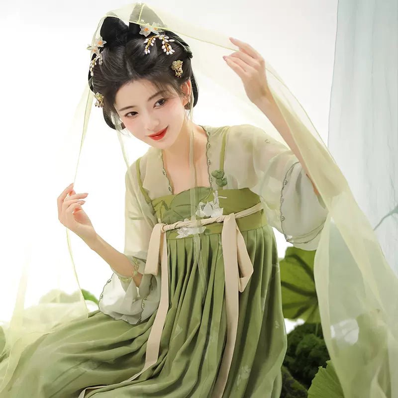 hanfu dress short Girls Supply - Short-Sleeve Embroidered Hanfu Costume Top / A-Line Skirt / Set