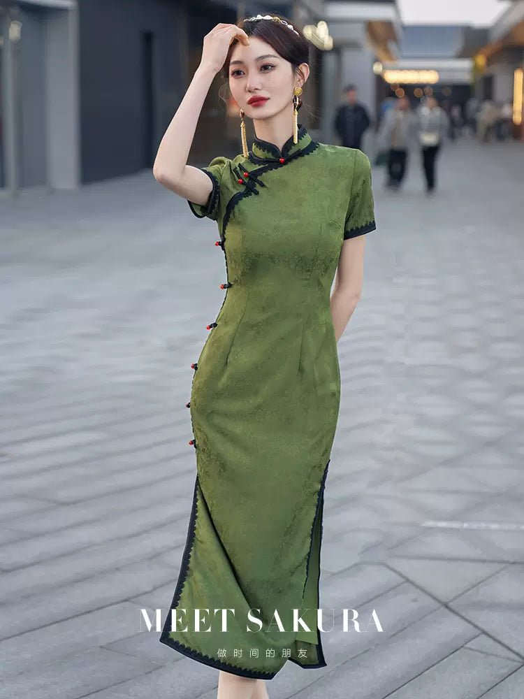 HanfuWhispers of Emerald | Cheongsam/Qipao - Hanrong Hanfu Chinese Traditional Clothes Newmoondance Nuwahanfu Fashionhanfu Newfanfu Hanfustory Green HanfuWhispers of Emerald | Cheongsam/Qipao - Hanrong Hanfu Chinese Traditional Clothes Newmoondance Nuwahanfu Fashionhanfu Newfanfu Hanfustory Green