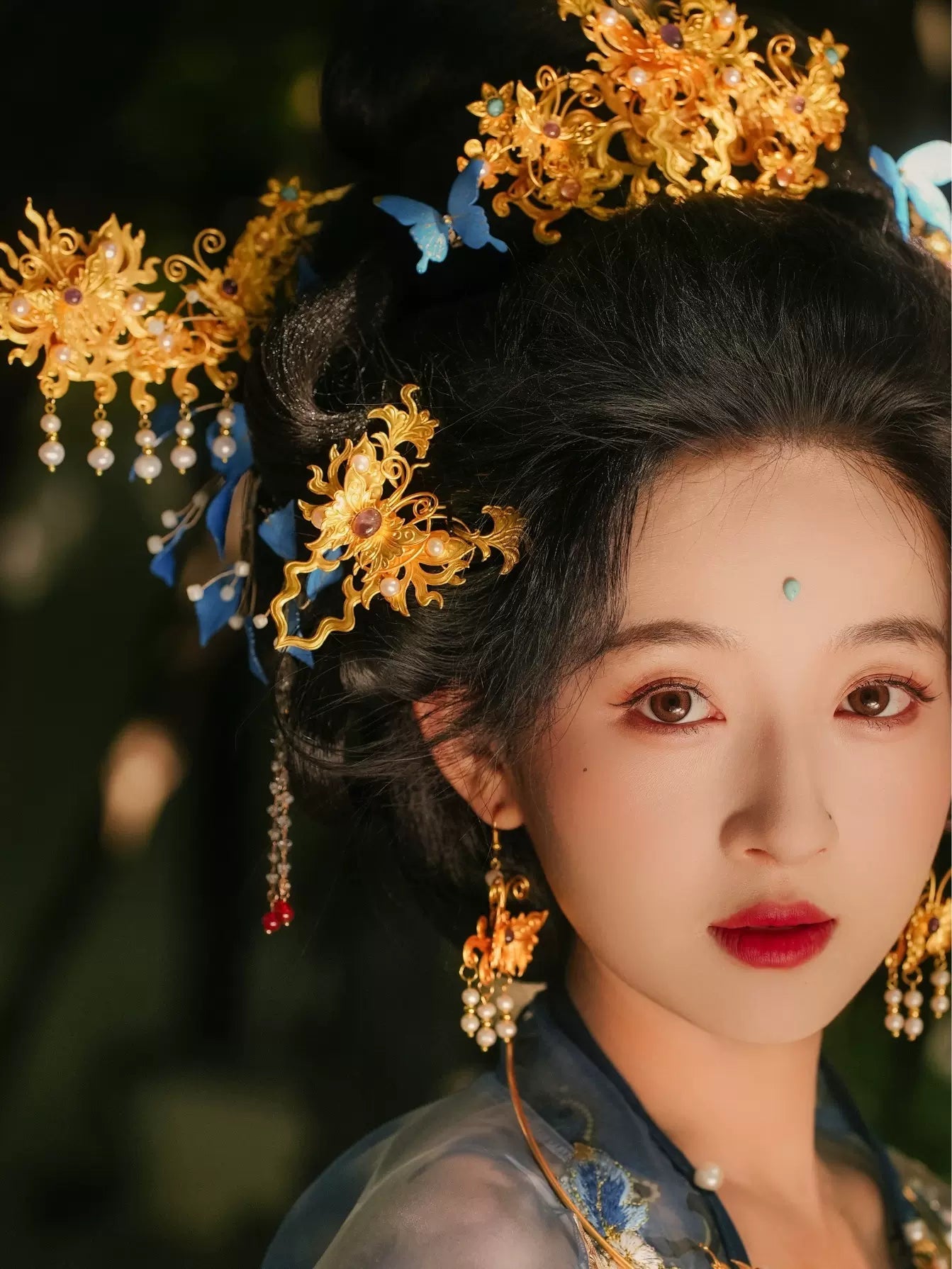 Lonely Search|Ancient Style Butterfly Hair Crownhan fu Chinese han fu hanfu male tang dynasty clothes chinese hanfu tang dynasty outfits traditiona hanfu dress chinese hanfu chinese style dress dress fashion cheongsam dress q