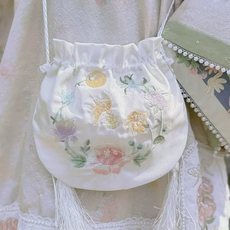 Moon Rabbit|Hanfu Matching bagshan fu Chinese han fu hanfu male tang dynasty clothes chinese hanfu tang dynasty outfits traditiona hanfu dress chinese hanfu chinese style dress dress fashion cheongsam dress q