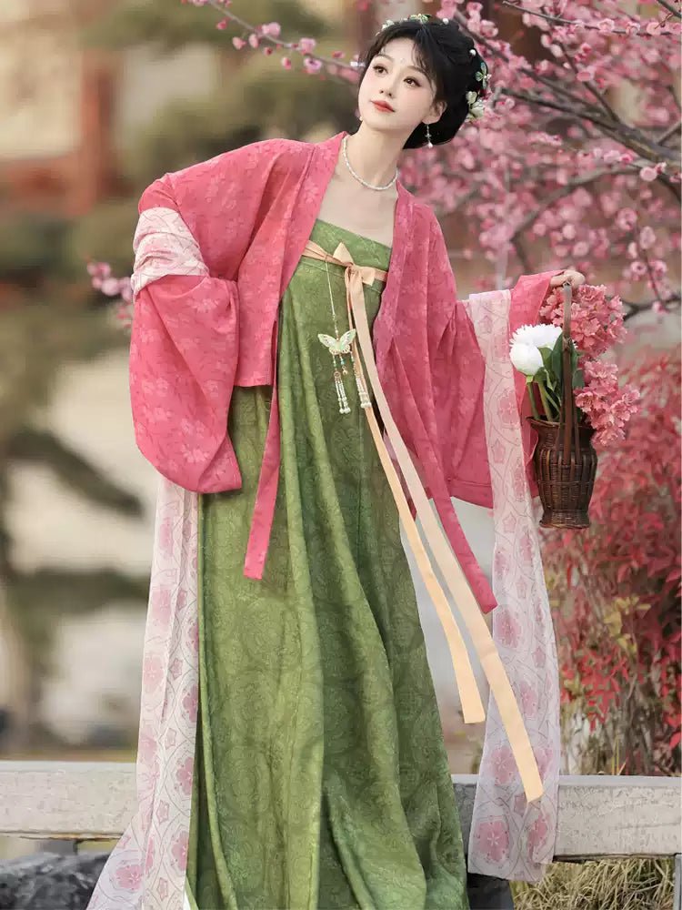 Peach blossom branchhan fu Chinese han fu hanfu male tang dynasty clothes chinese hanfu tang dynasty outfits traditiona hanfu dress chinese hanfu chinese style dress dress fashion cheongsam dress q