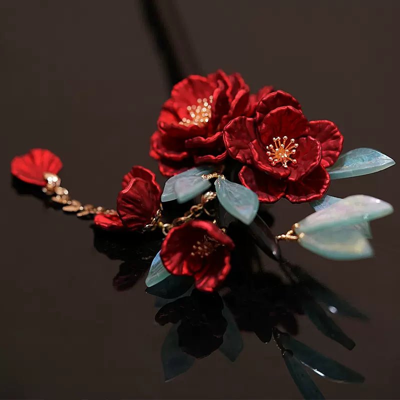 Pomegranate Hairpin|Ebony Hairpinhan fu Chinese han fu hanfu male tang dynasty clothes chinese hanfu tang dynasty outfits traditiona hanfu dress chinese hanfu chinese style dress dress fashion cheongsam dress q
