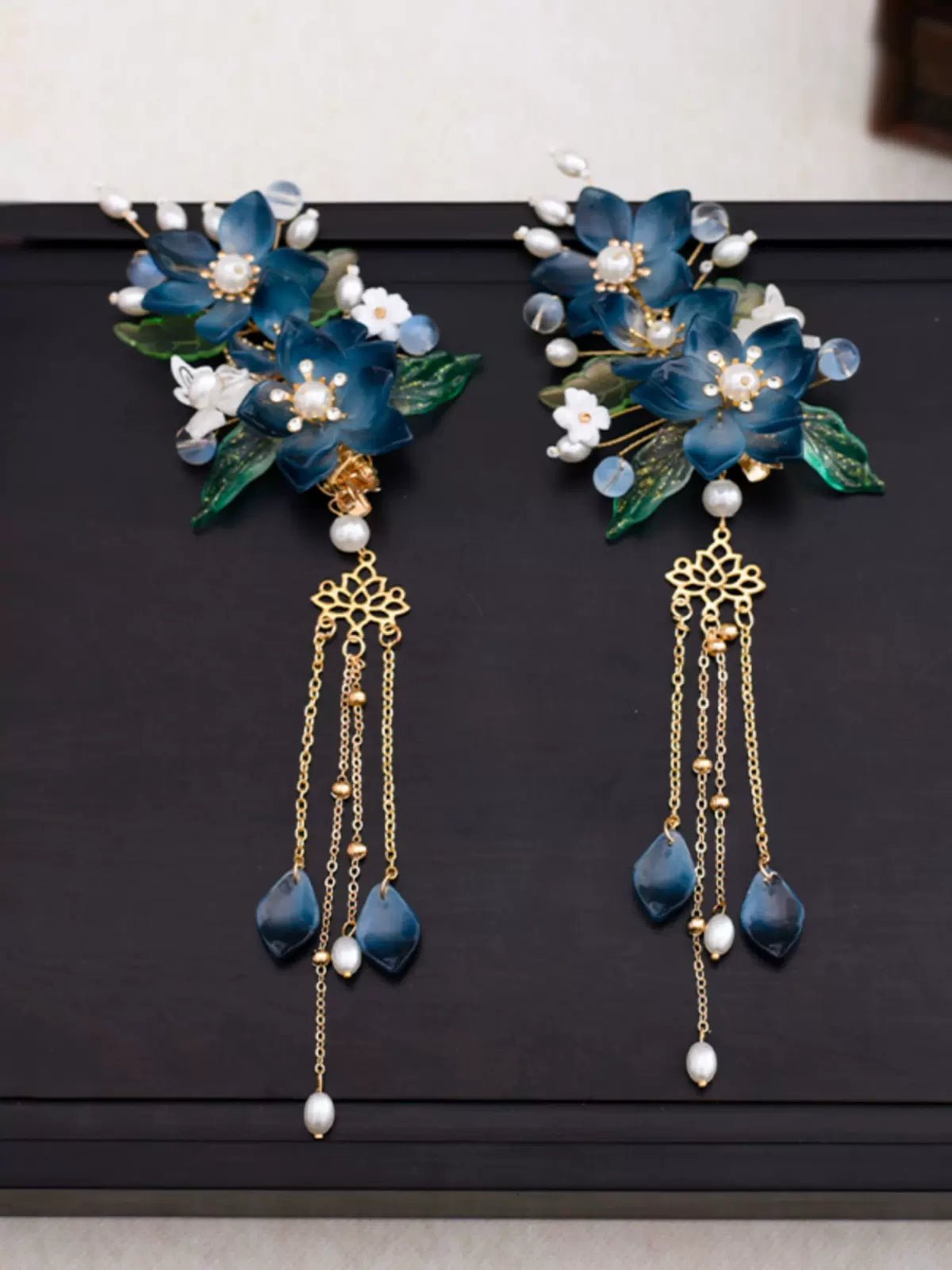 Qaraqash Nahiyisi|hanfu matching hairpiecehan fu Chinese han fu hanfu male tang dynasty clothes chinese hanfu tang dynasty outfits traditiona hanfu dress chinese hanfu chinese style dress dress fashion cheongsam dress q