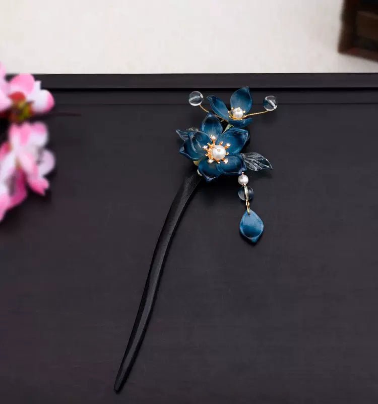 Qaraqash Nahiyisi|hanfu matching hairpiecehan fu Chinese han fu hanfu male tang dynasty clothes chinese hanfu tang dynasty outfits traditiona hanfu dress chinese hanfu chinese style dress dress fashion cheongsam dress q