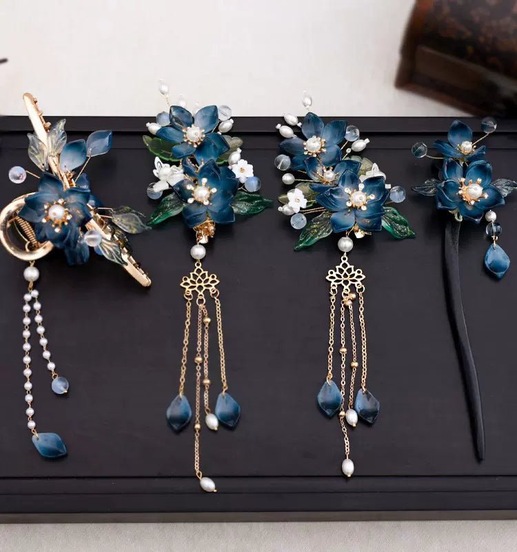 Qaraqash Nahiyisi|hanfu matching hairpiecehan fu Chinese han fu hanfu male tang dynasty clothes chinese hanfu tang dynasty outfits traditiona hanfu dress chinese hanfu chinese style dress dress fashion cheongsam dress q