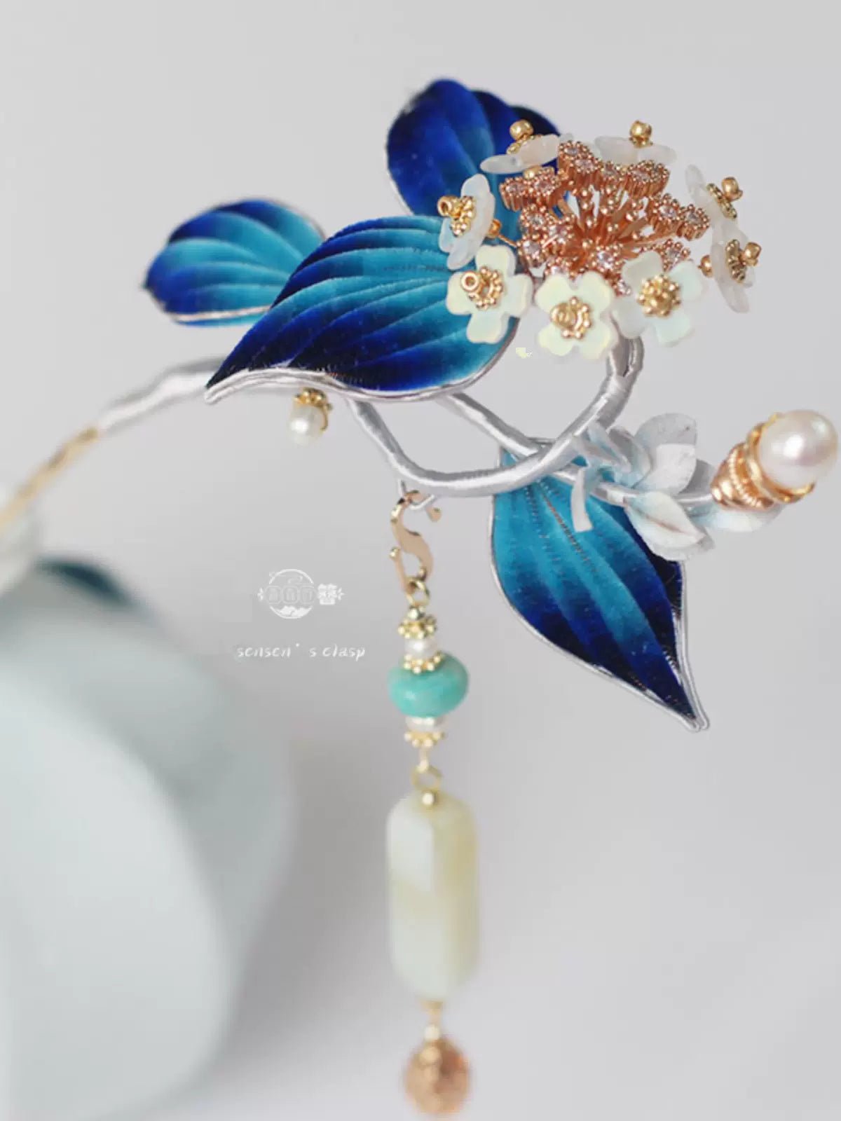 South Wind|Hanfu Matching Hairpinhan fu Chinese han fu hanfu male tang dynasty clothes chinese hanfu tang dynasty outfits traditiona hanfu dress chinese hanfu chinese style dress dress fashion cheongsam dress q